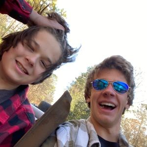 Meet your Posher, Adam